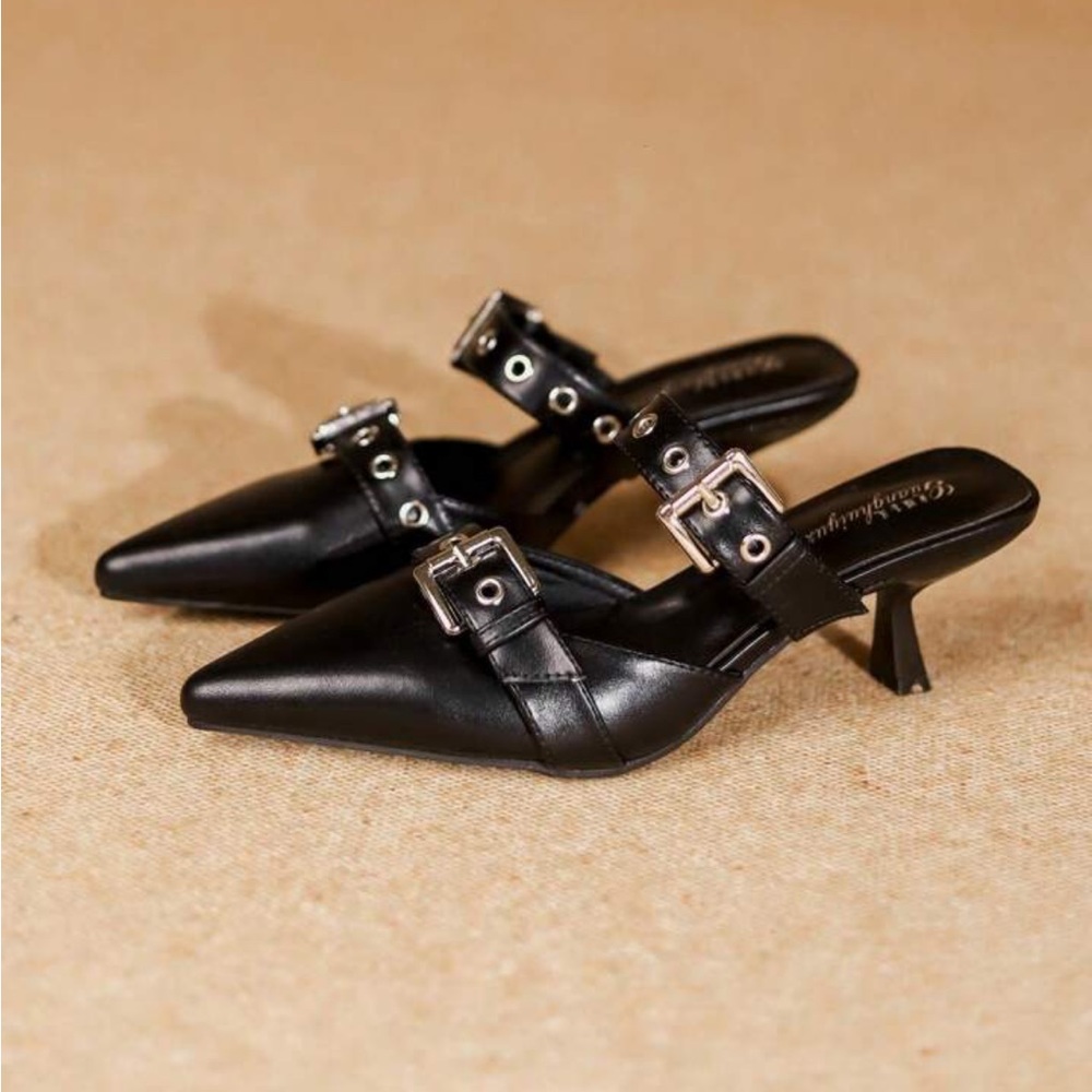 BRAND NEW point toe buckle silver black faux leather kitten heels sz 7.5 pointed